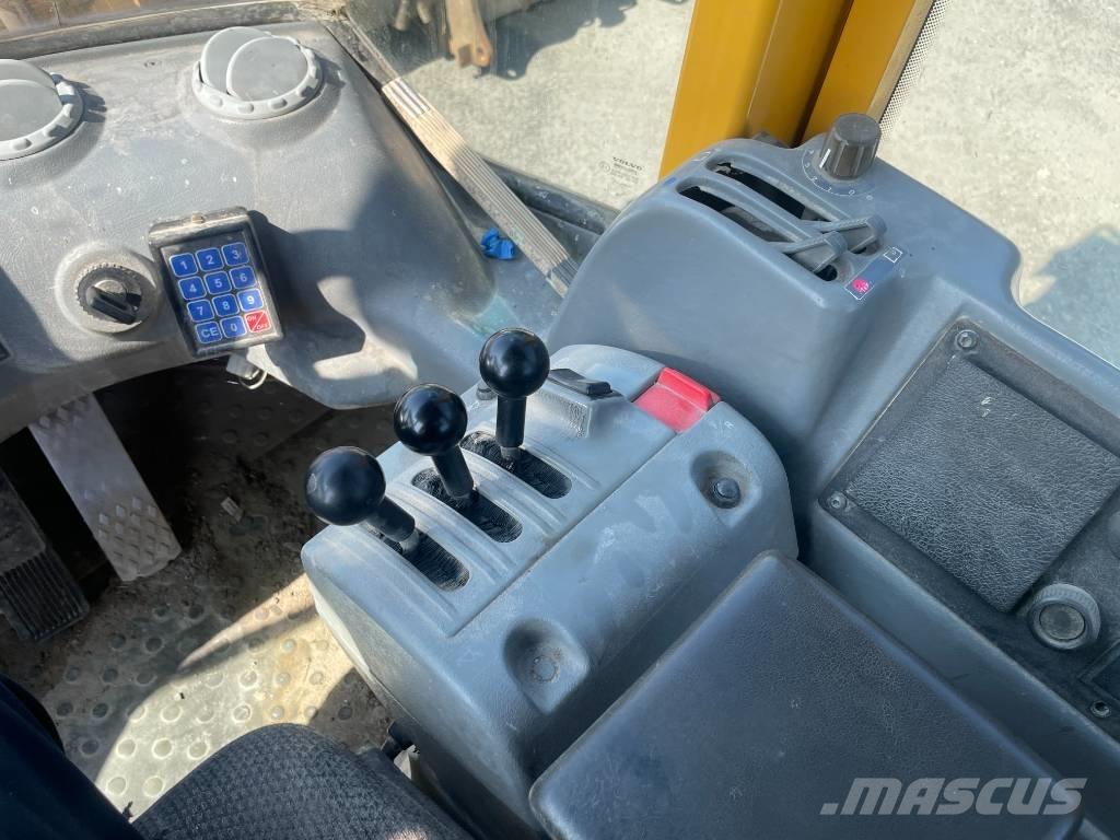 Volvo L 50 D لوادر بعجل