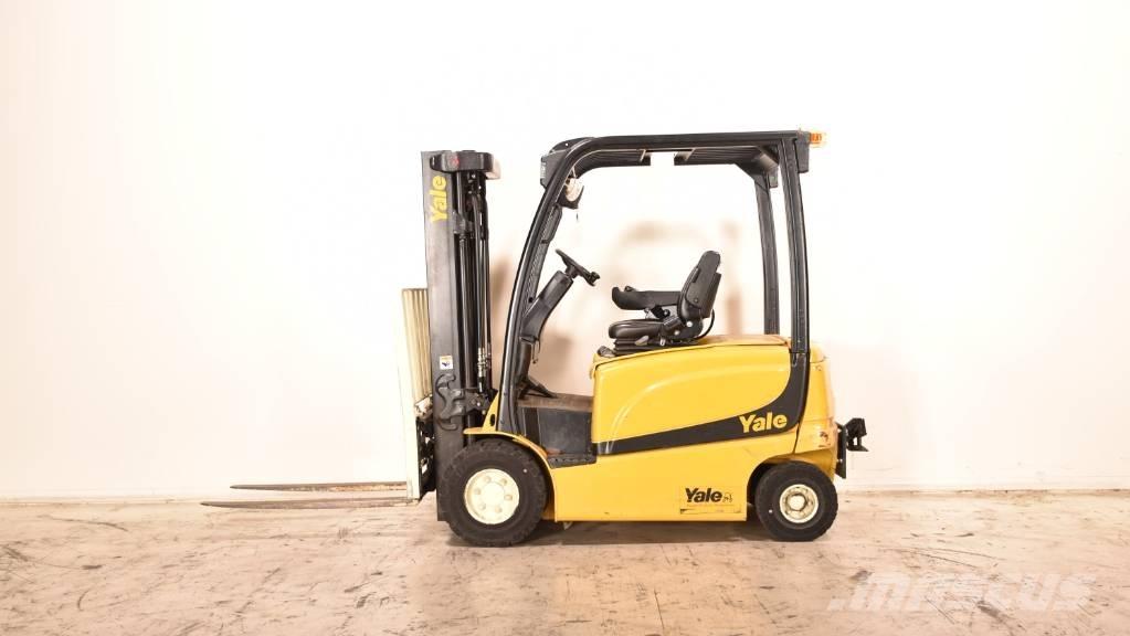 Yale ERP25VLE شاحنات ذات رافعات شوكية تعمل بالكهرباء