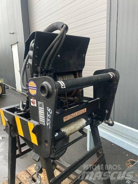 Manitou LIER 4 TON ملحقات ومكونات أخرى