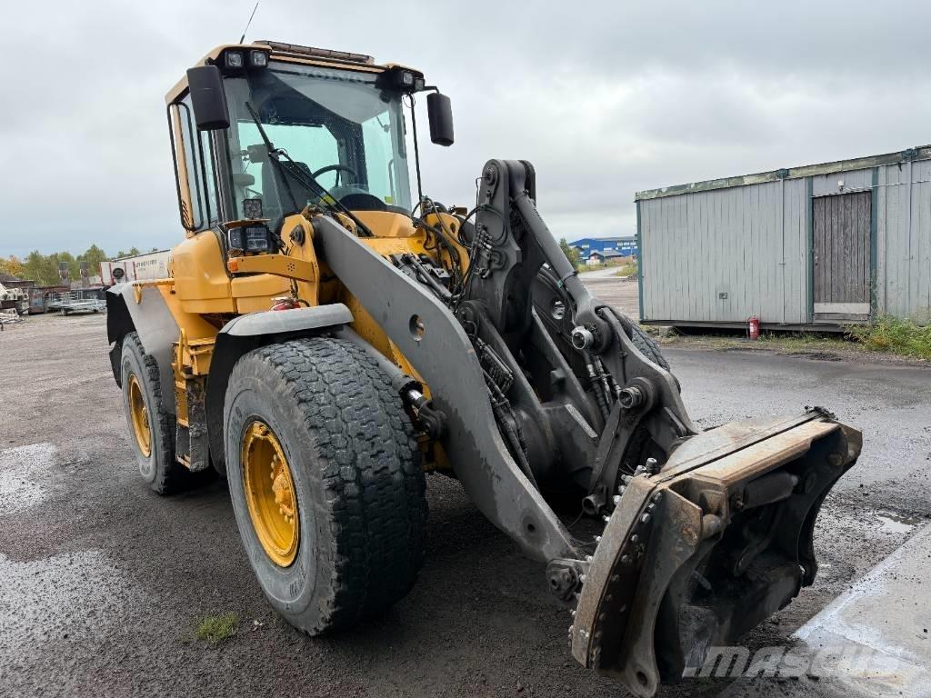 Volvo L70F لوادر بعجل