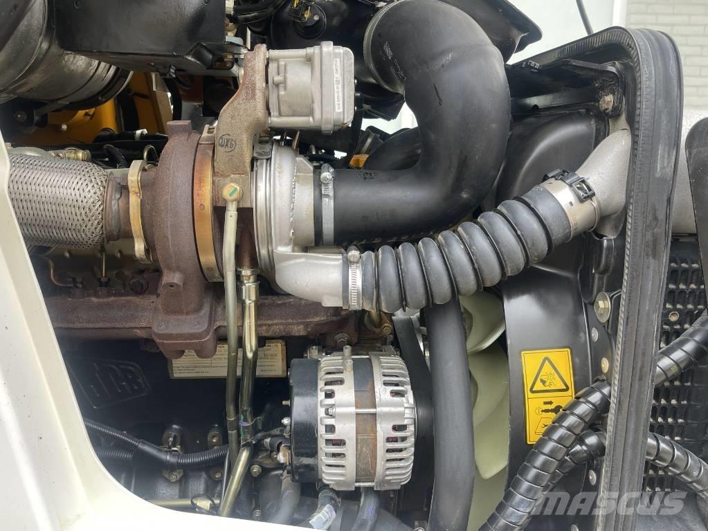JCB 3 CX    2019 لوادر ذات جرافات عكسية