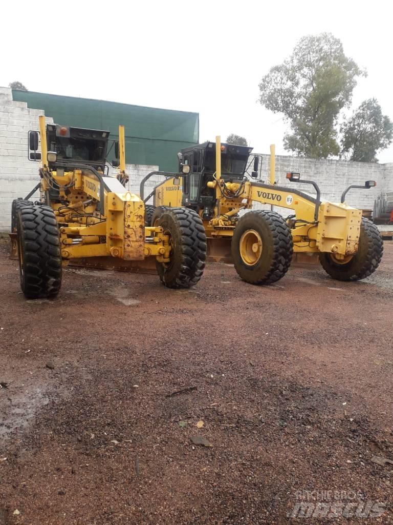 Volvo G 780 B معدات تمهيد الطرق