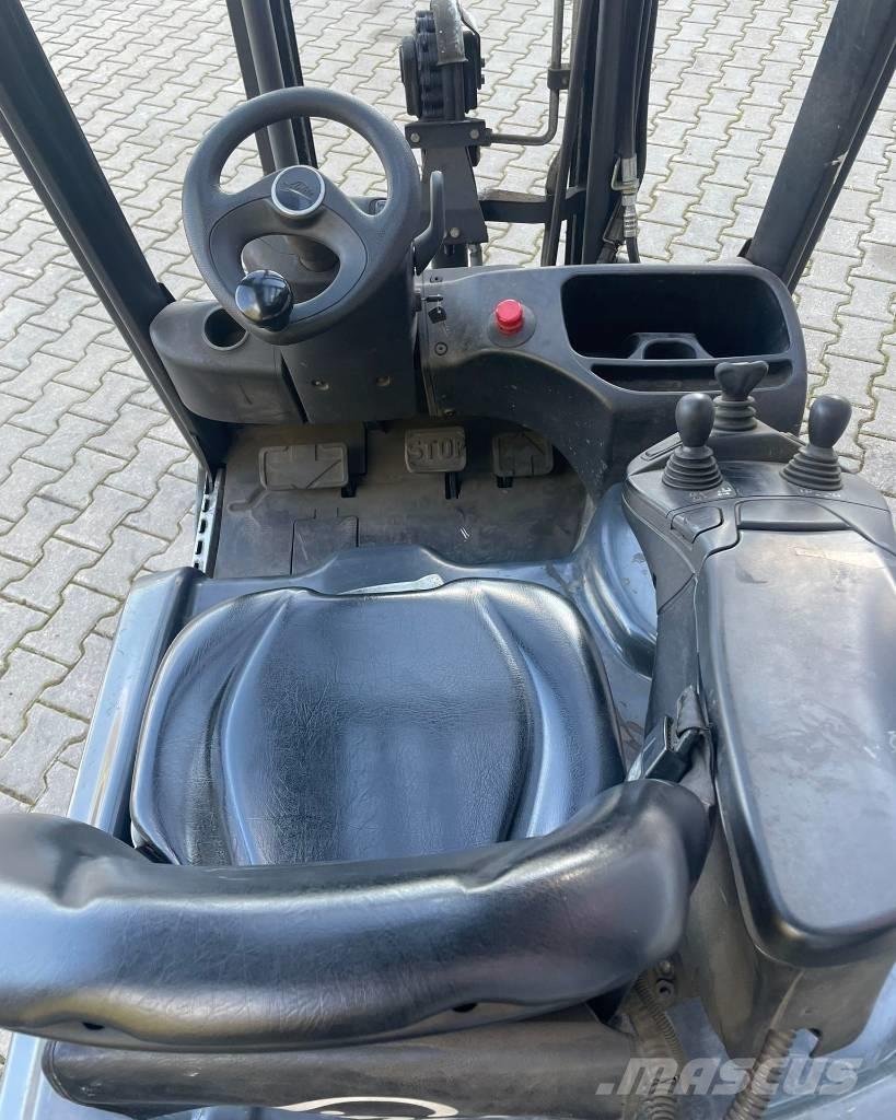 Linde E16 شاحنات ذات رافعات شوكية تعمل بالكهرباء