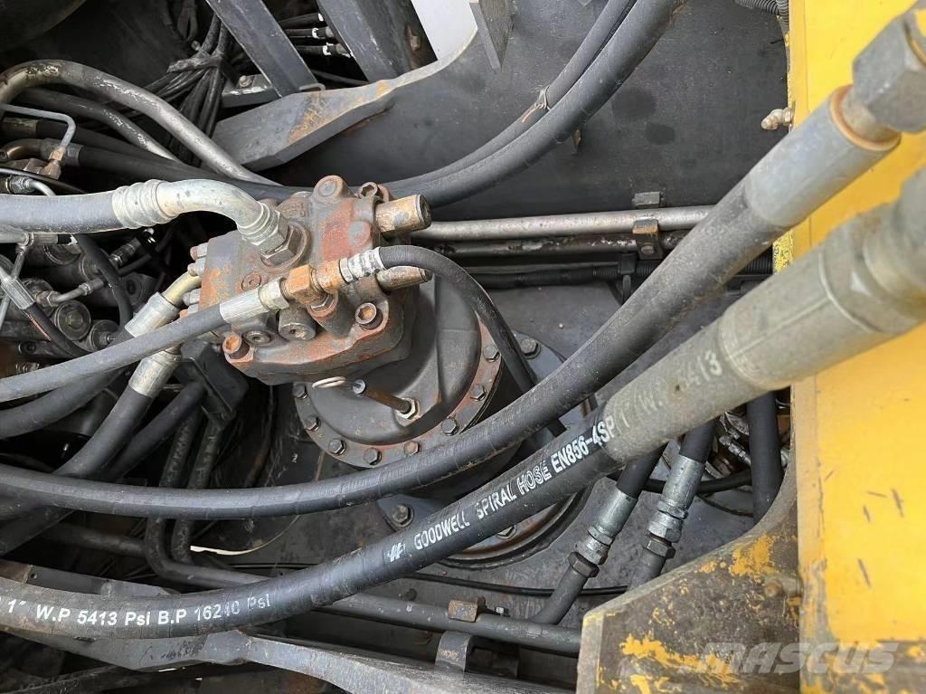 Sumitomo SH200Z3 حفارات زحافة