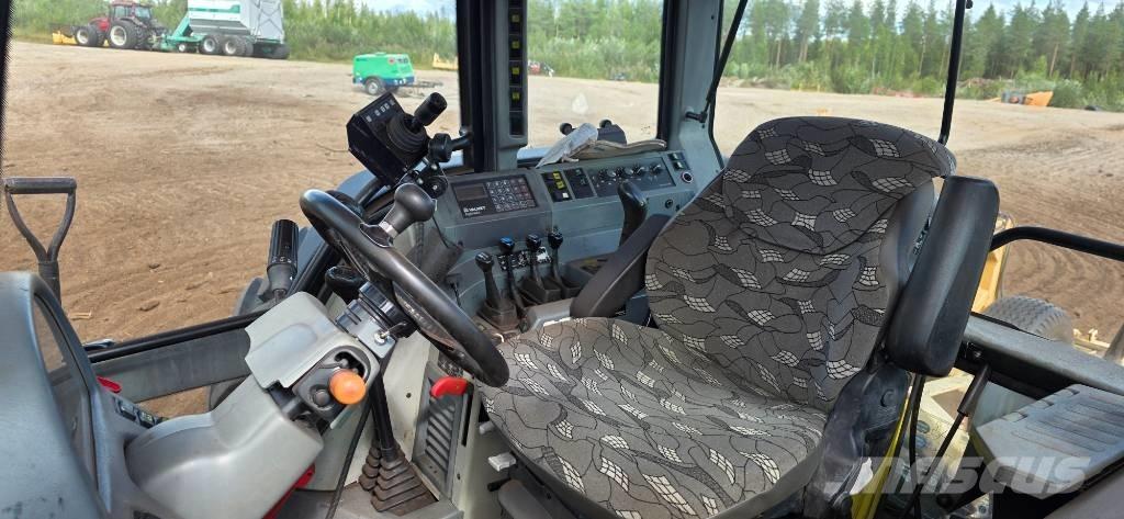 Valtra 8950 Hitec الجرارات