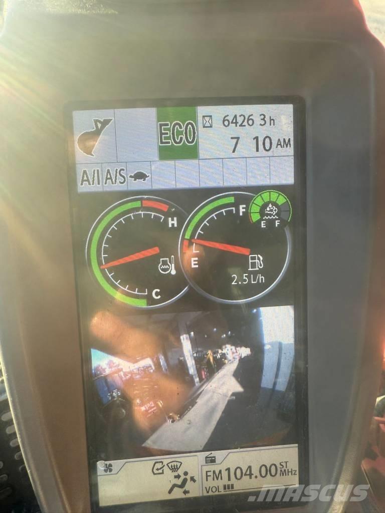 Hitachi ZX 350LC-6 حفارات زحافة