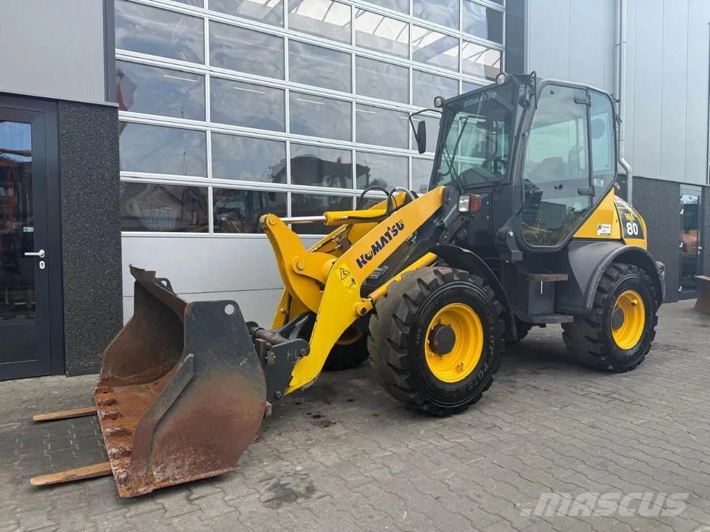 Komatsu WA80-6 لوادر بعجل