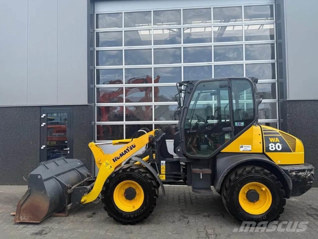 Komatsu WA80-6 لوادر بعجل