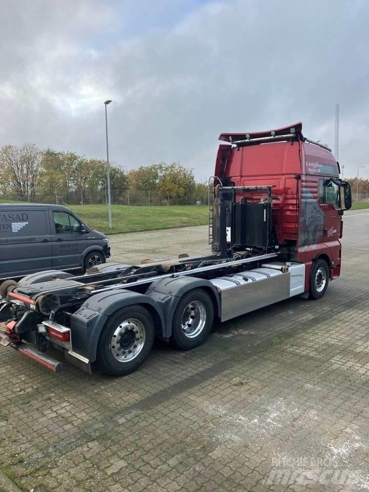 MAN TGX 26.510 شاحنات الرافعات الخطافية