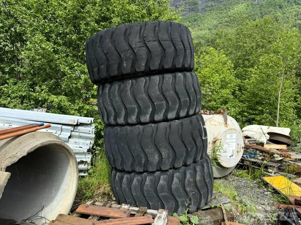 Goodyear 23,5R25 الإطارات والعجلات والحافات