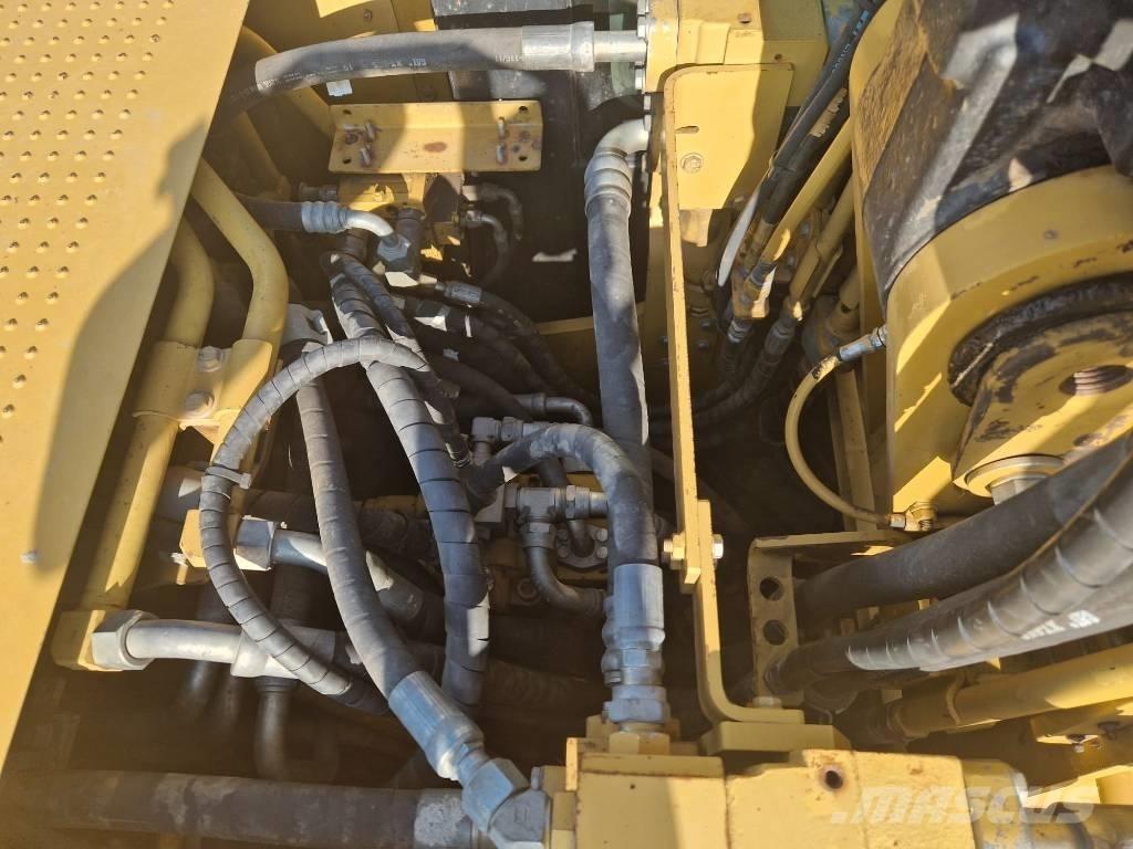 CAT 323D LRR * 2011r. * حفارات زحافة