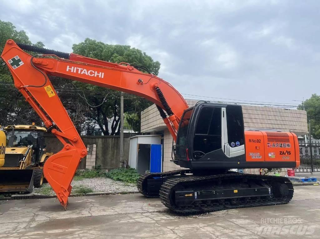 Hitachi ZX 200 حفارات زحافة