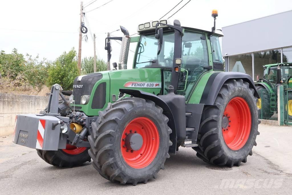 Fendt 820 Vario TMS الجرارات