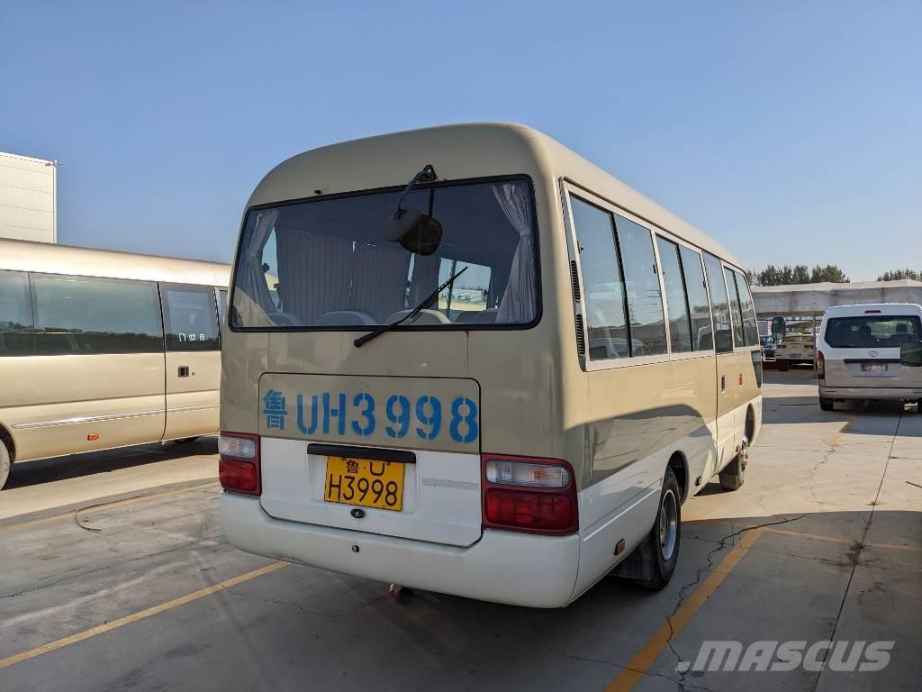 Toyota Coaster Bus حافلة صغيرة