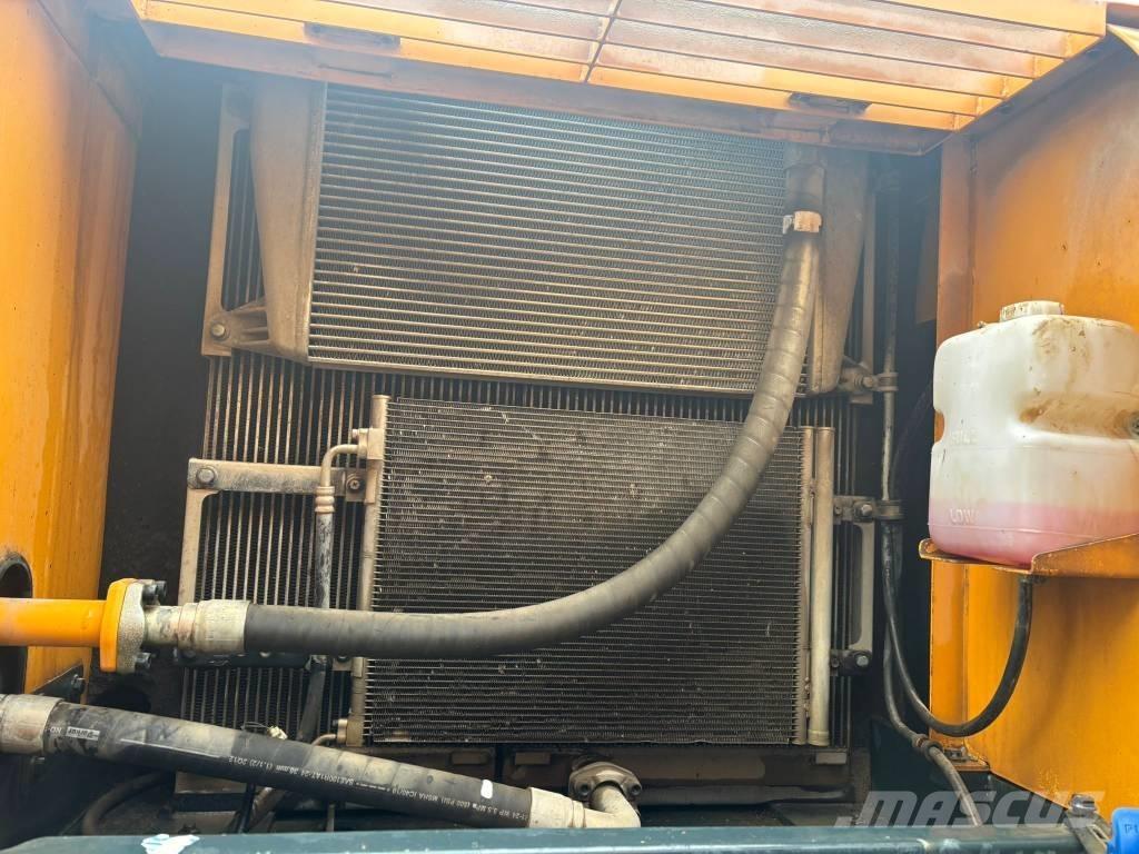 Hyundai 290LC-9 حفارات زحافة