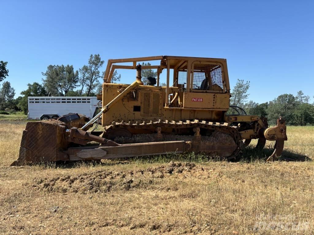 Komatsu D 85-12 بلدوزرات مجنزرة