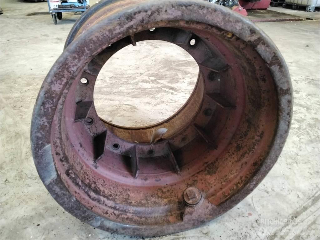 Kockum 84-35 24x26 الإطارات والعجلات والحافات