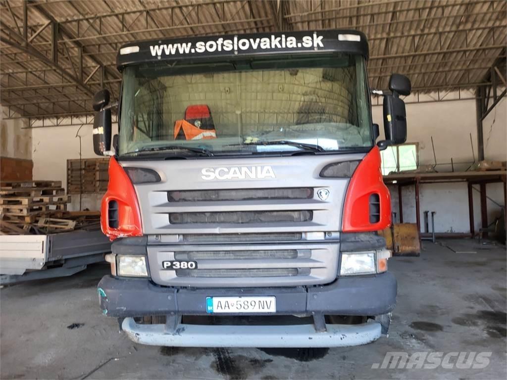 Scania P 380 6X6 شاحنات بمقصورة وهيكل