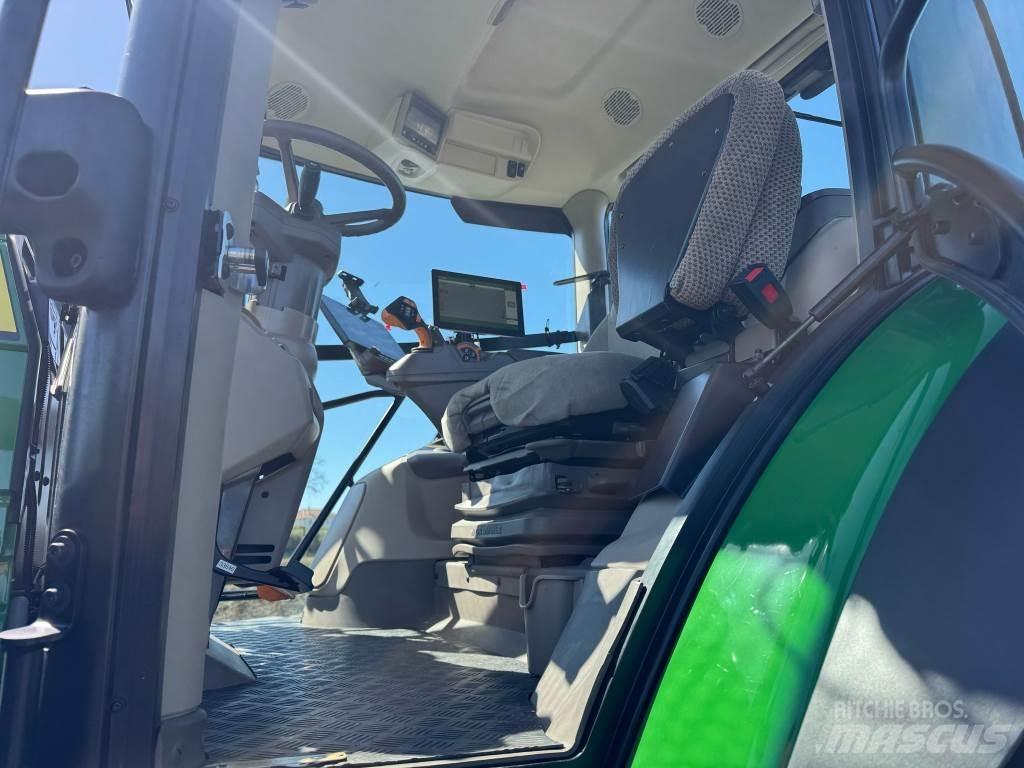 John Deere 6R155 الجرارات