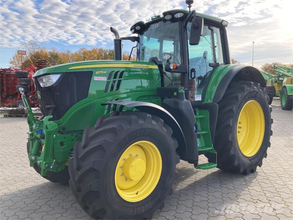 John Deere 6175 M الجرارات