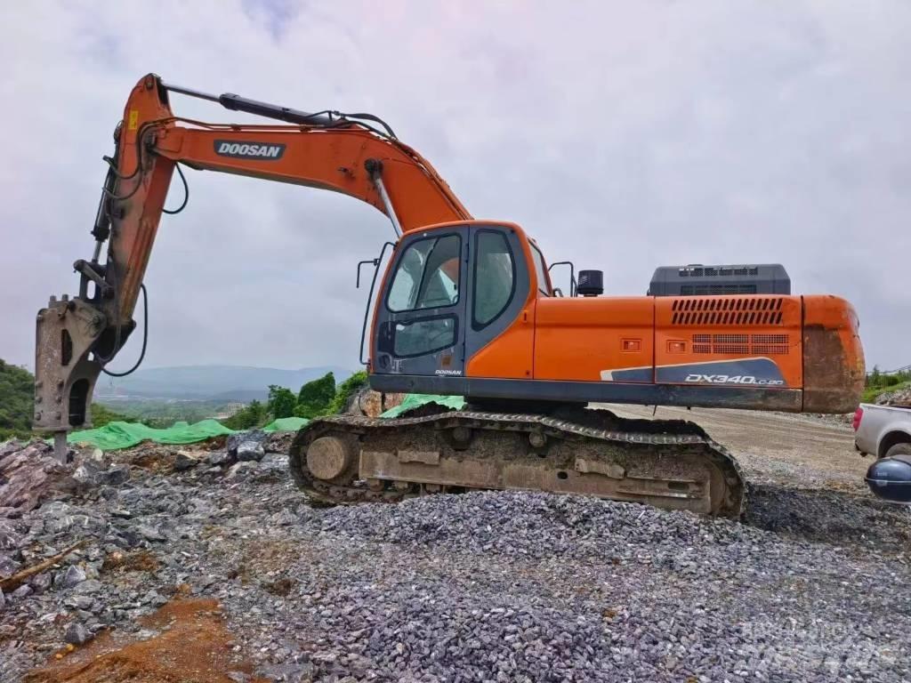 Doosan DX 340 LC حفارات زحافة