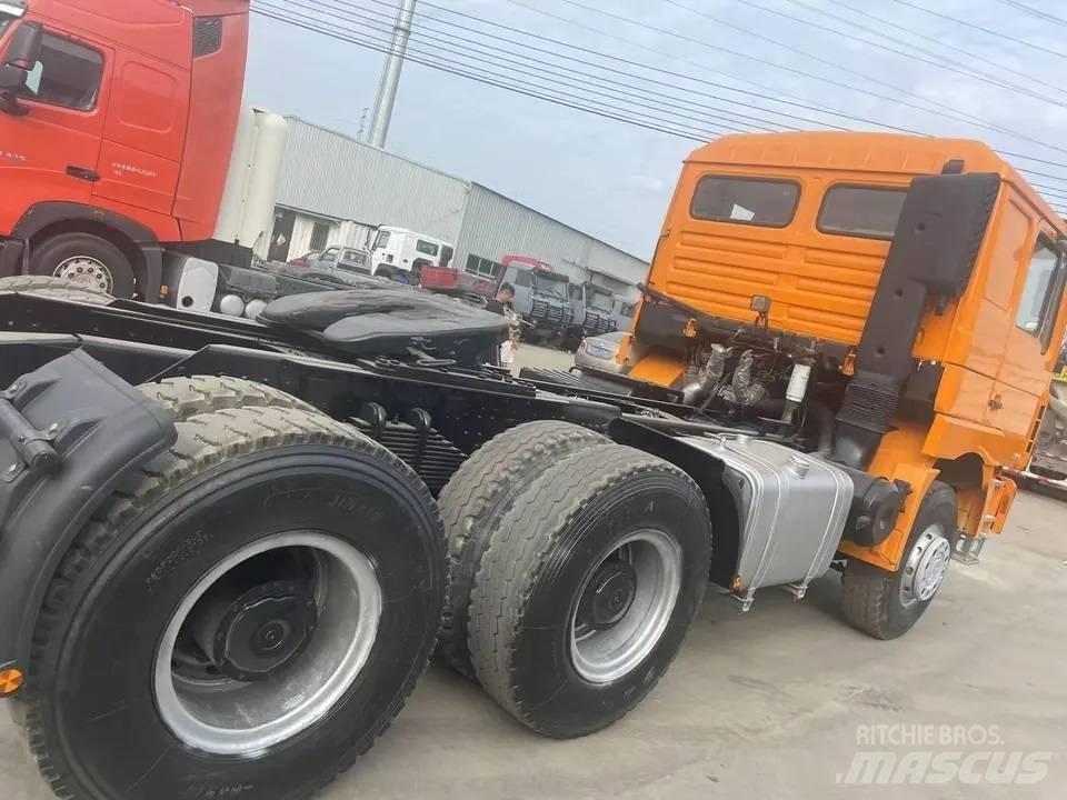 Shacman F3000 6X4 وحدات الجر