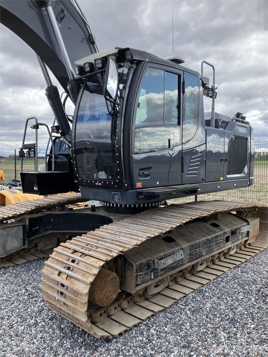 Liebherr R924 حفارات زحافة