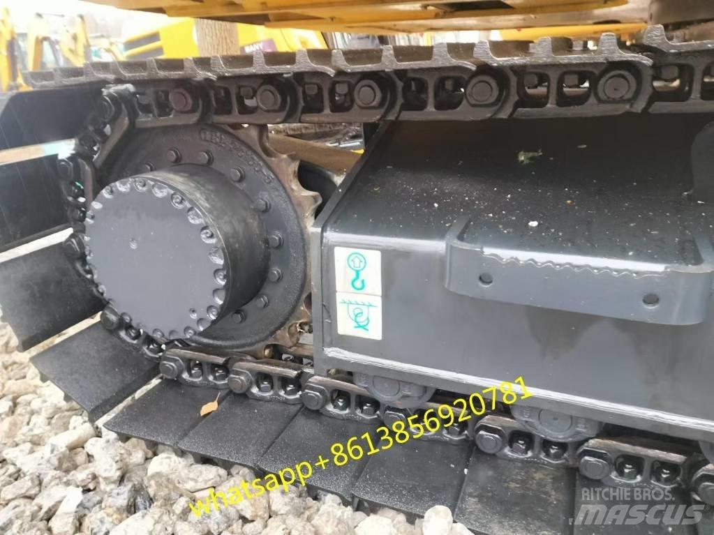 Komatsu PC 130-7 حفارات وسط 7 طن - 12 طن