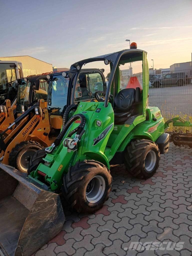 Avant 640i لوادر انزلاقية التوجيه