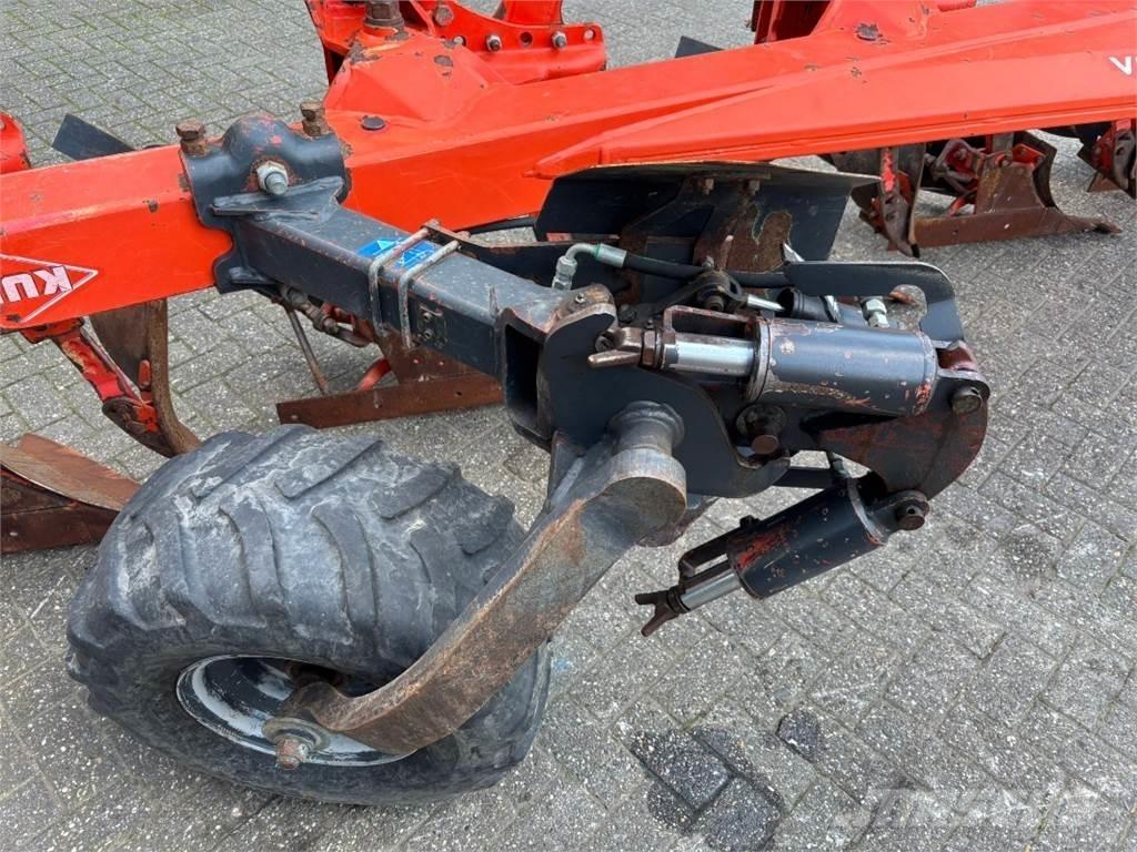 Kuhn VM 1525T محاريث