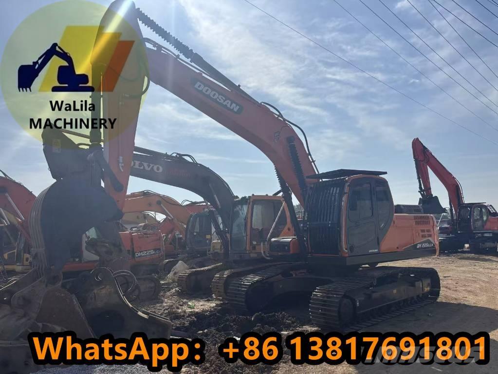 Doosan DX 225 LCA حفارات زحافة