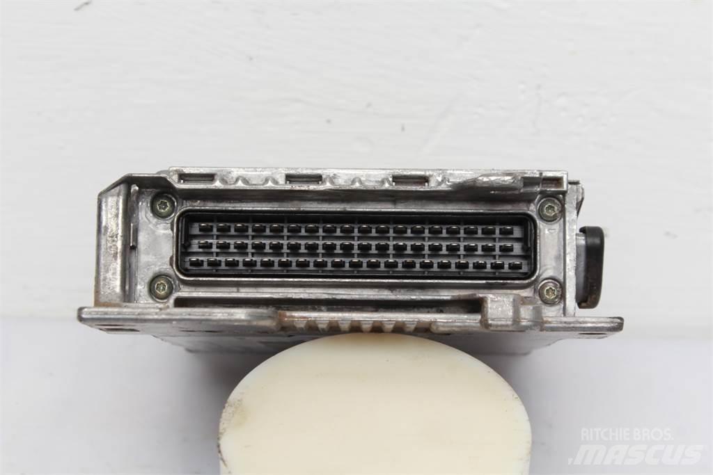 Valtra 8450 ECU إلكترونيات