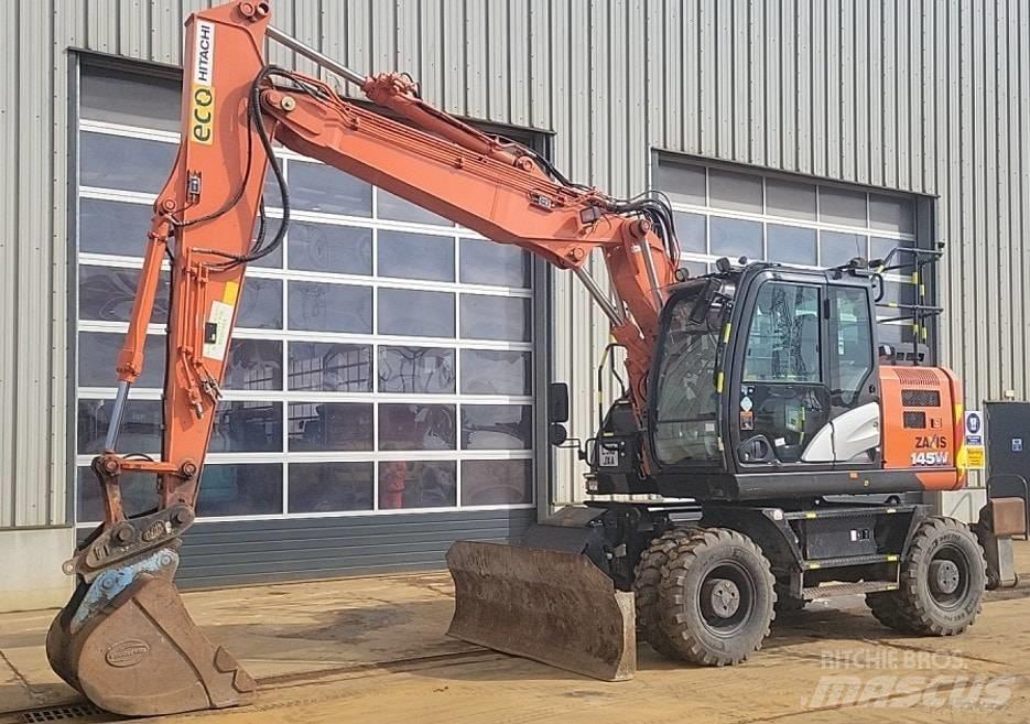 Hitachi ZX 145 حفارات بعجل