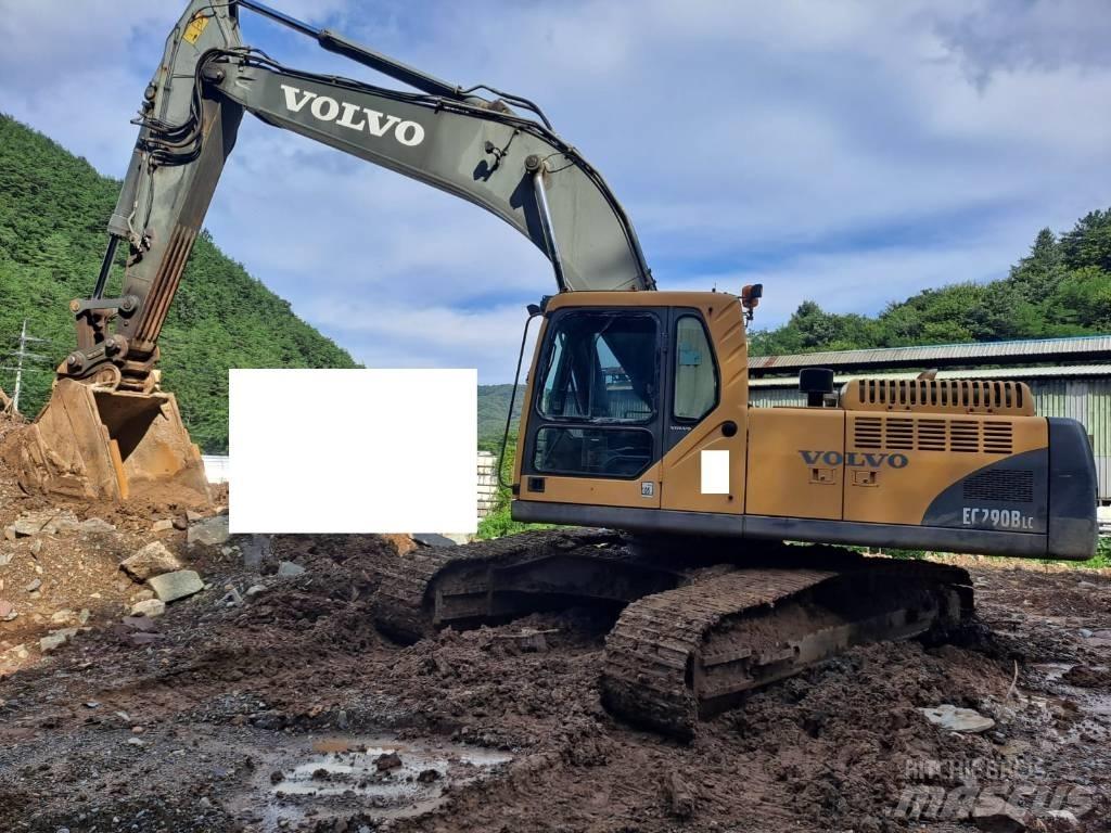 Volvo EC 290 B LC حفارات زحافة