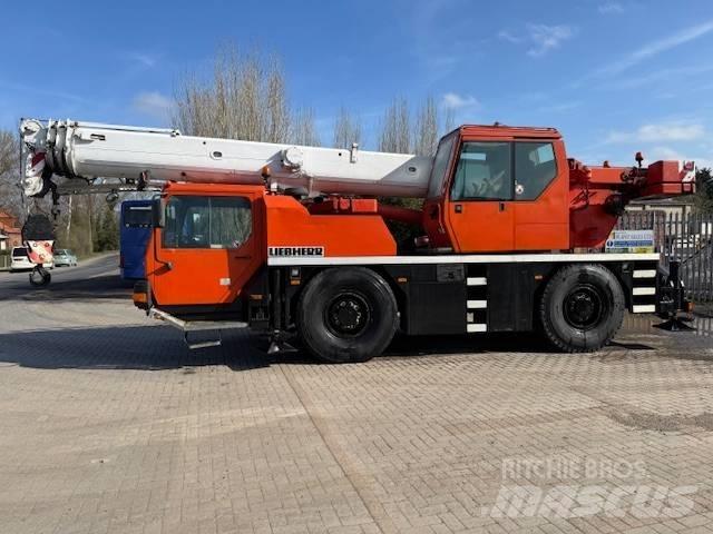 Liebherr LTM 1030-2 رافعات صالحة لكل أنواع الطرق