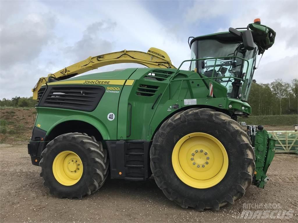 John Deere 9800i علافات ذاتية الدفع