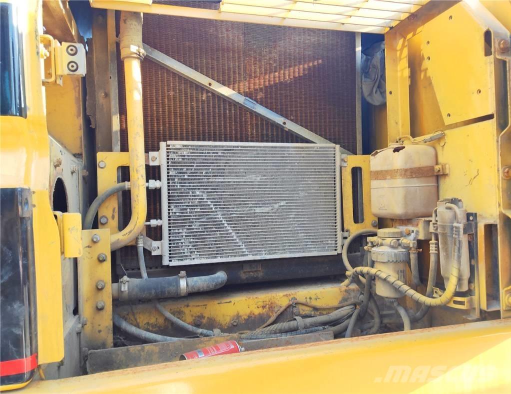 CAT 325BL حفارات زحافة