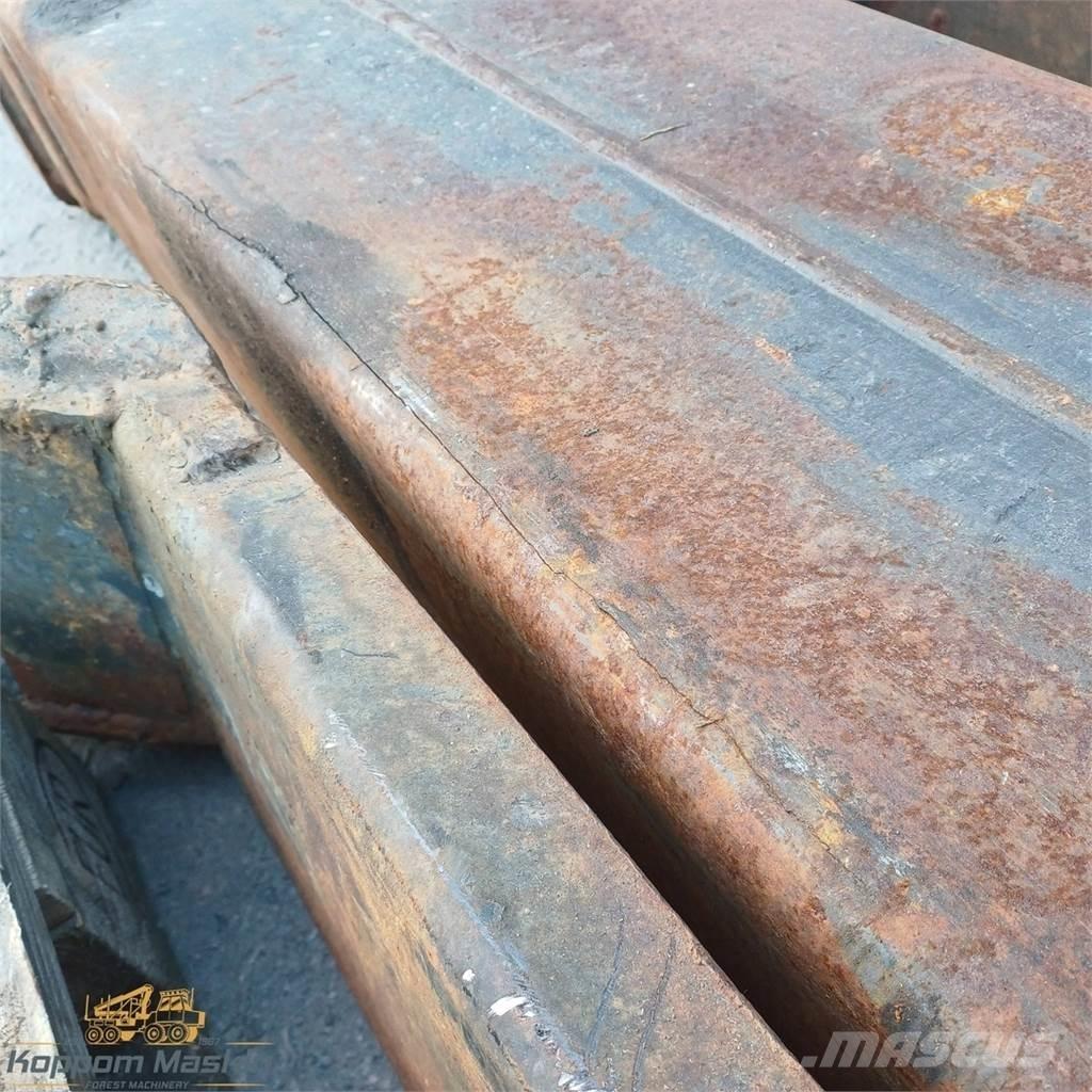 Loglift 111 رافعات شحن