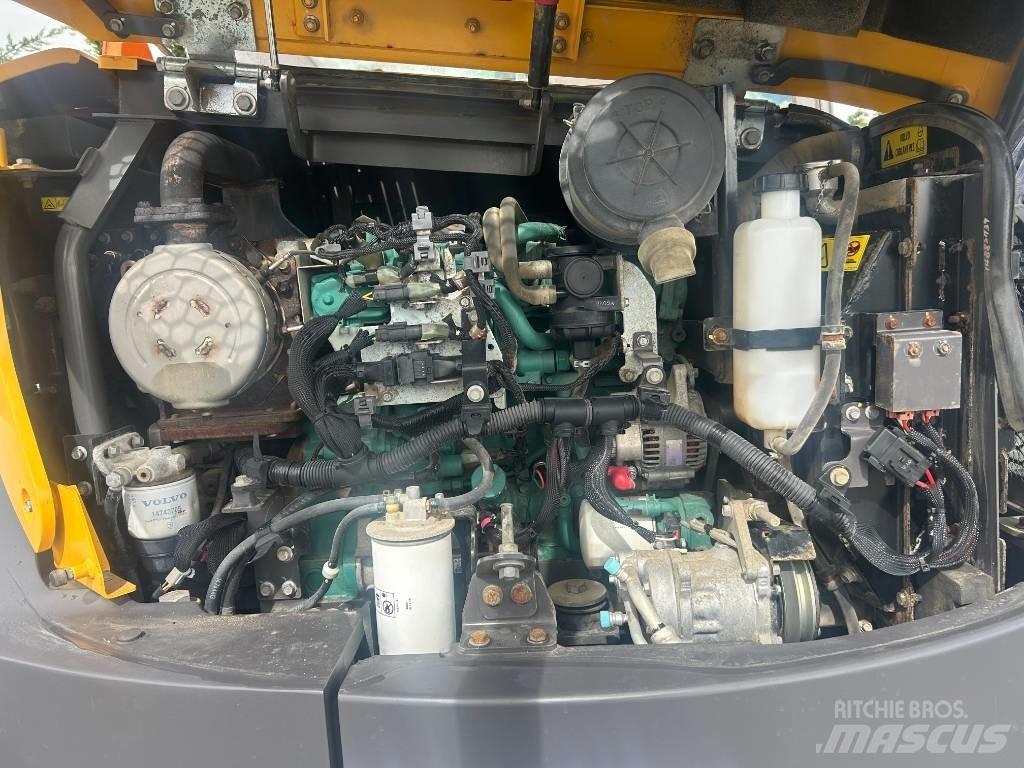 Volvo ECR88D PRO حفارات وسط 7 طن - 12 طن