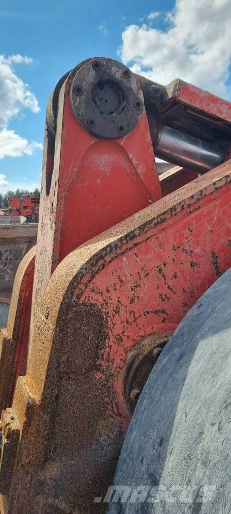 Sandvik LH 410 لوادر للعمل تحت سطح الأرض