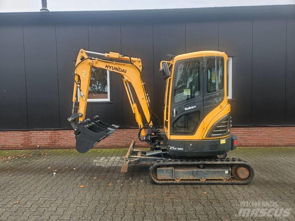 Hyundai Robex 25-9 حفارات صغيرة أقل من 7 طن (حفارات صغيرة)