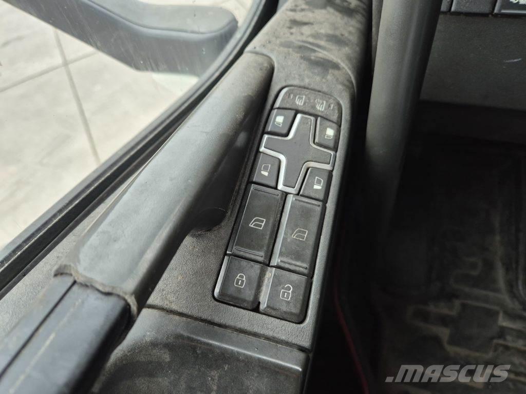 Volvo FH وحدات الجر