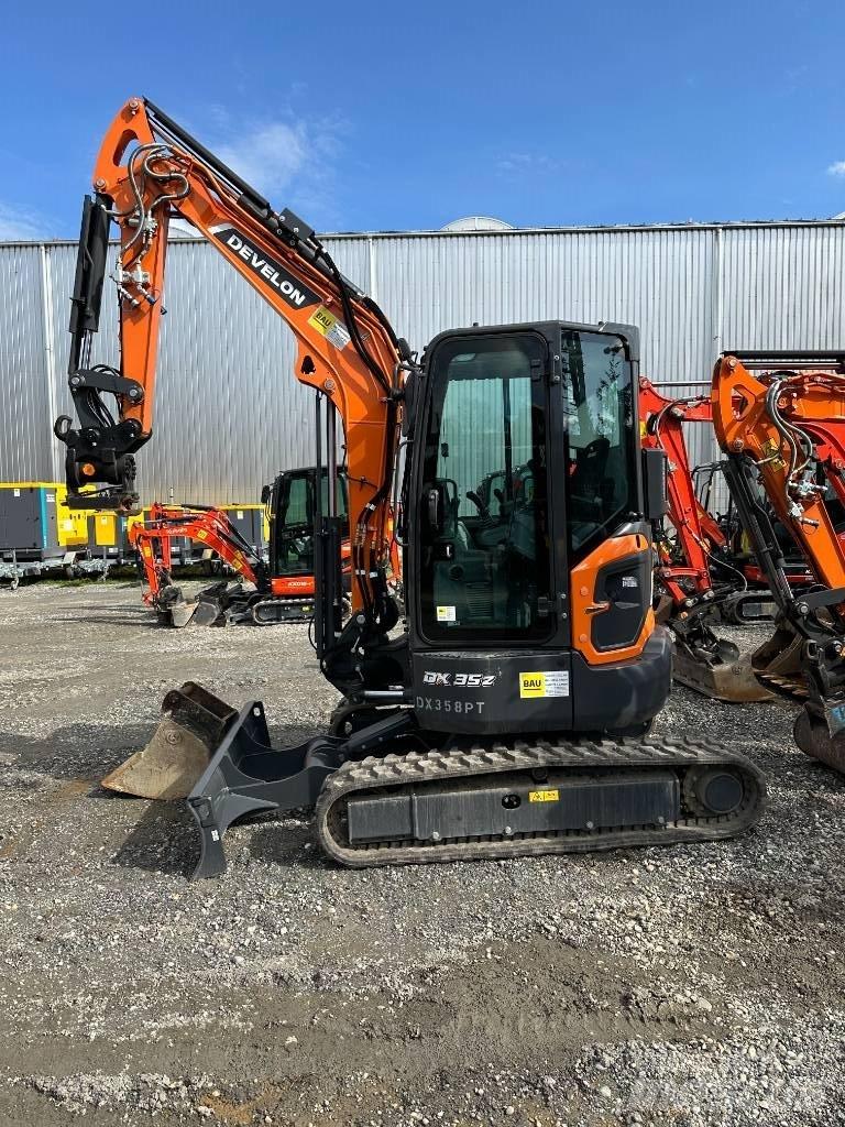Develon DX 35 Z-7 حفارات صغيرة أقل من 7 طن (حفارات صغيرة)