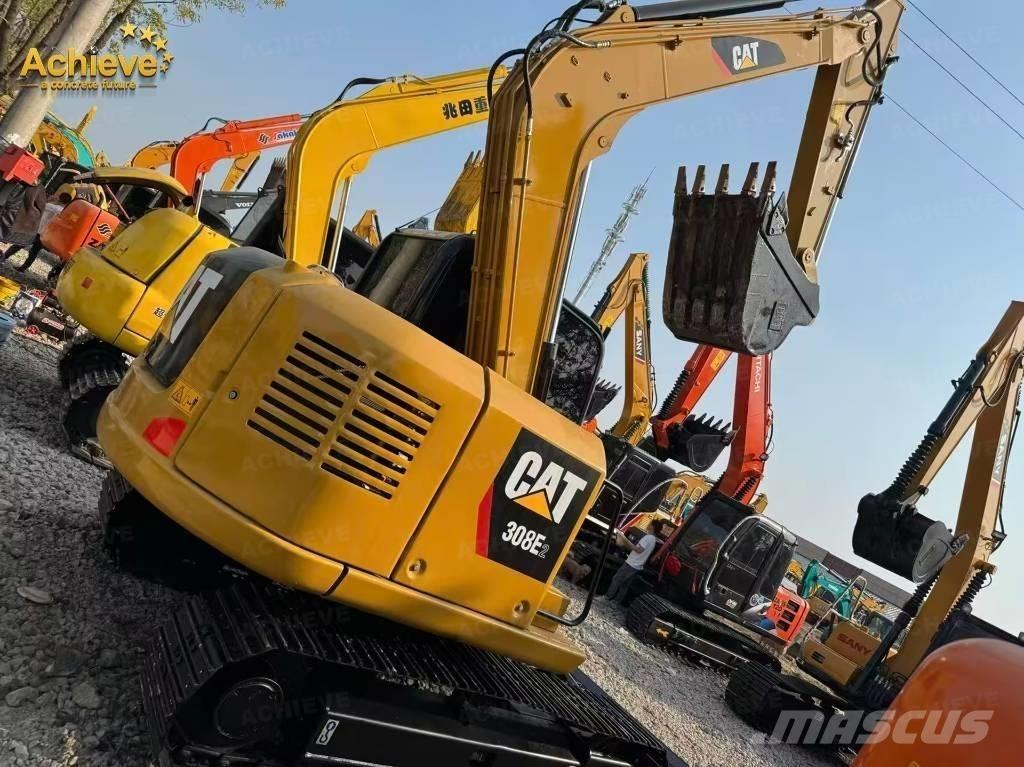 CAT 307 حفارات زحافة