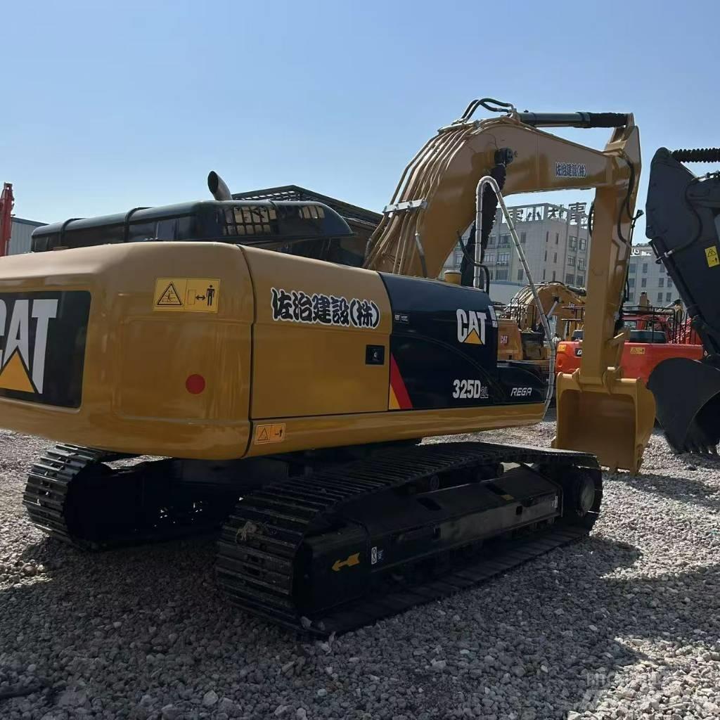 CAT 325D2L حفارات زحافة