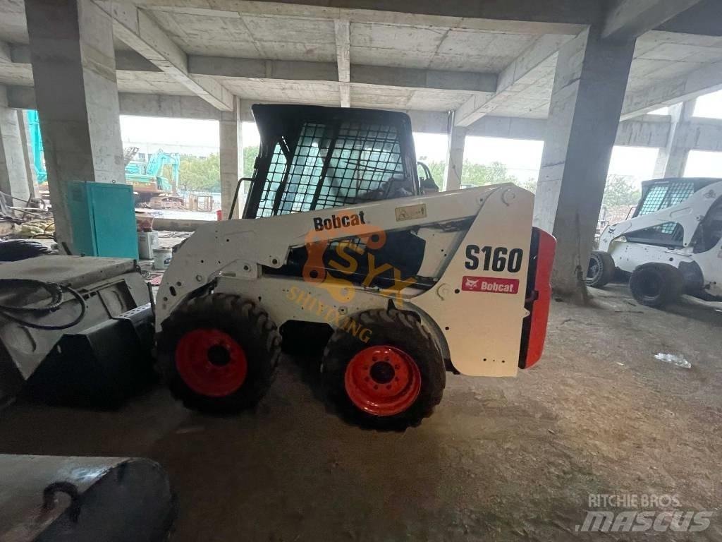 Bobcat S 160 لوادر انزلاقية التوجيه