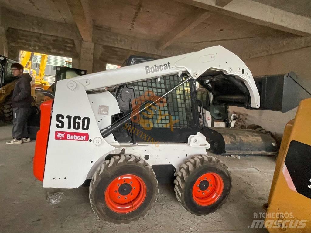 Bobcat S 160 لوادر انزلاقية التوجيه