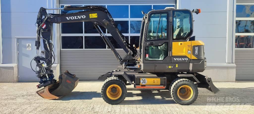 Volvo EW60E حفارات بعجل