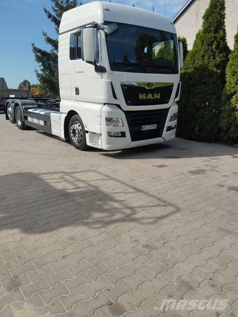 MAN TGX 26.460 شاحنات الحاويات