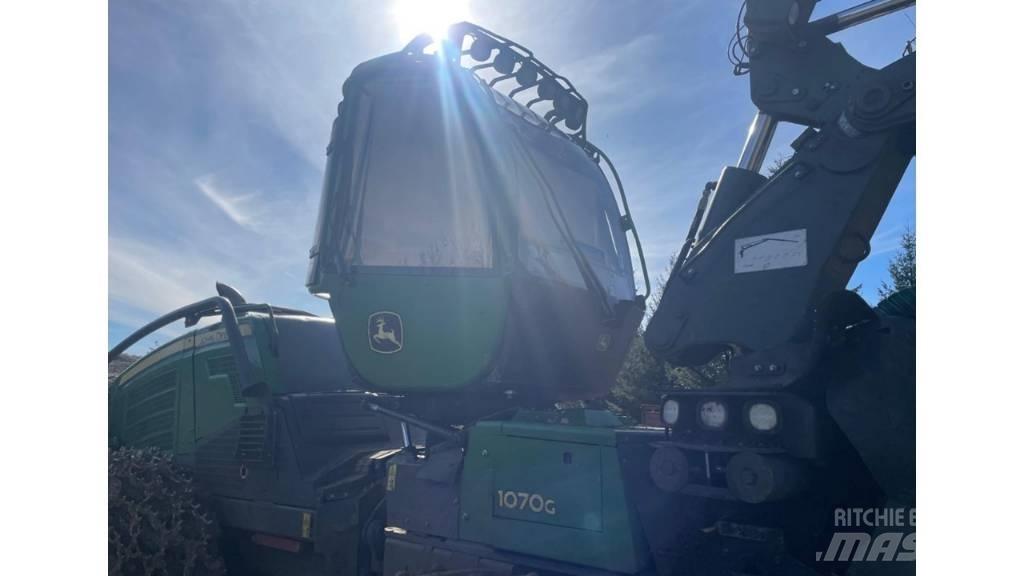 John Deere 1070 G حصادات